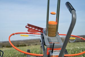 WheelyBird™ Auto-Feed Trap 2.0 WheelyBird™ Auto-Feed Trap 2.0